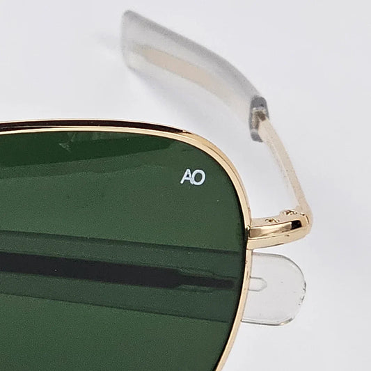 American Optical Pilot Sunglasses – Gold Frame / Green Lens