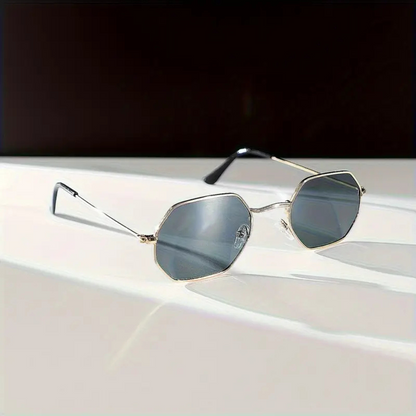 Women’s Vintage Polygon Metal Sunglasses – Photochromic Square Design
