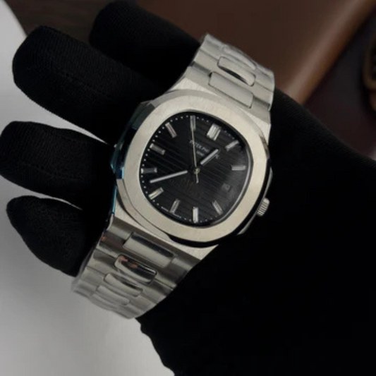 Nautilus Luxury Silver & Black Men’s Watch – Bold Design with Timeless Elegance
