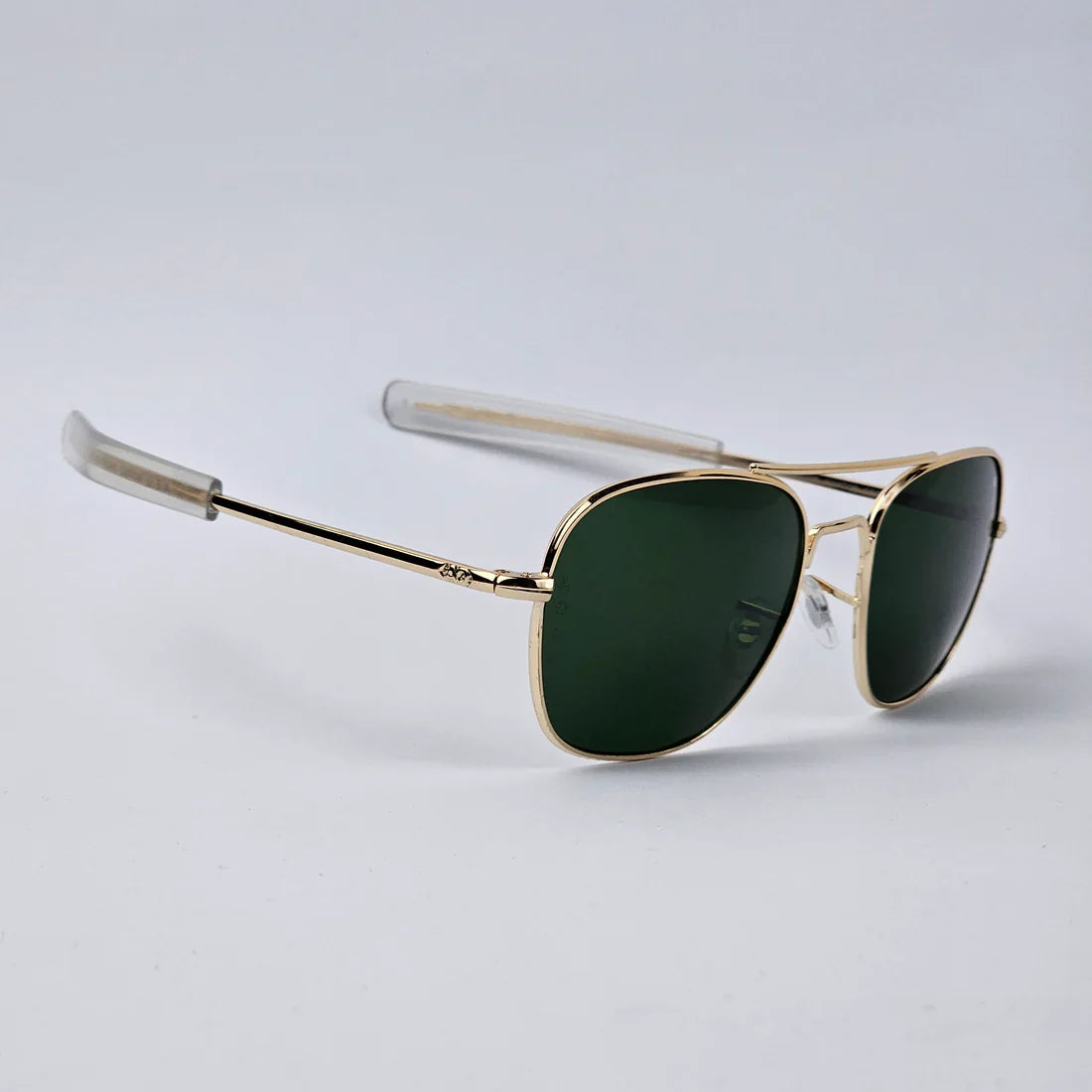 American Optical Pilot Sunglasses – Gold Frame / Green Lens